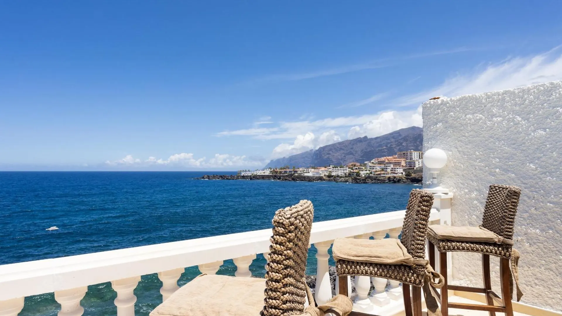 Vila Atlantic Dream With Pool And Jacuzzi Only Adults Puerto de Santiago   Puerto de Santiago (Tenerife)
